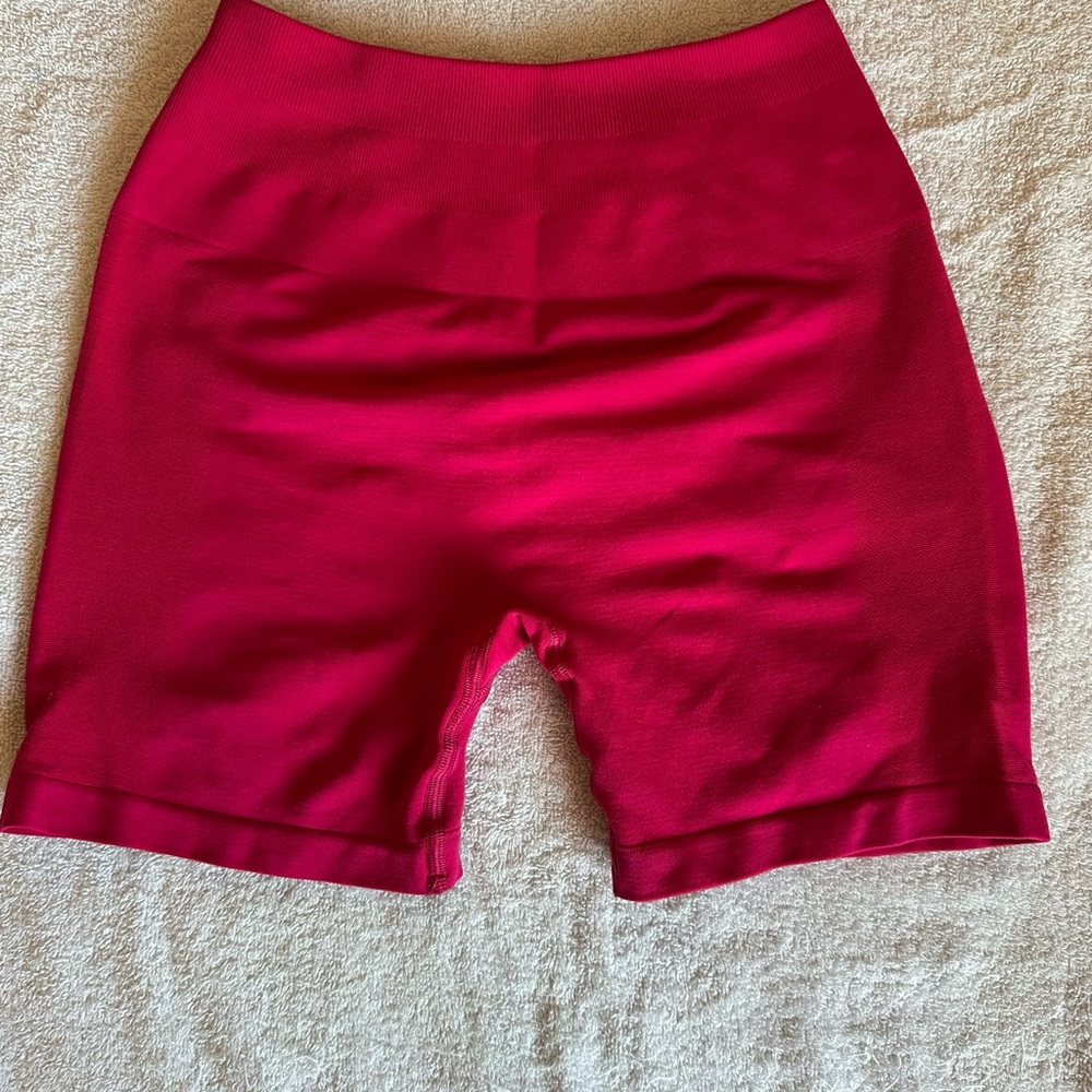 Alphalete Women's Vibrant Red Bike Shorts